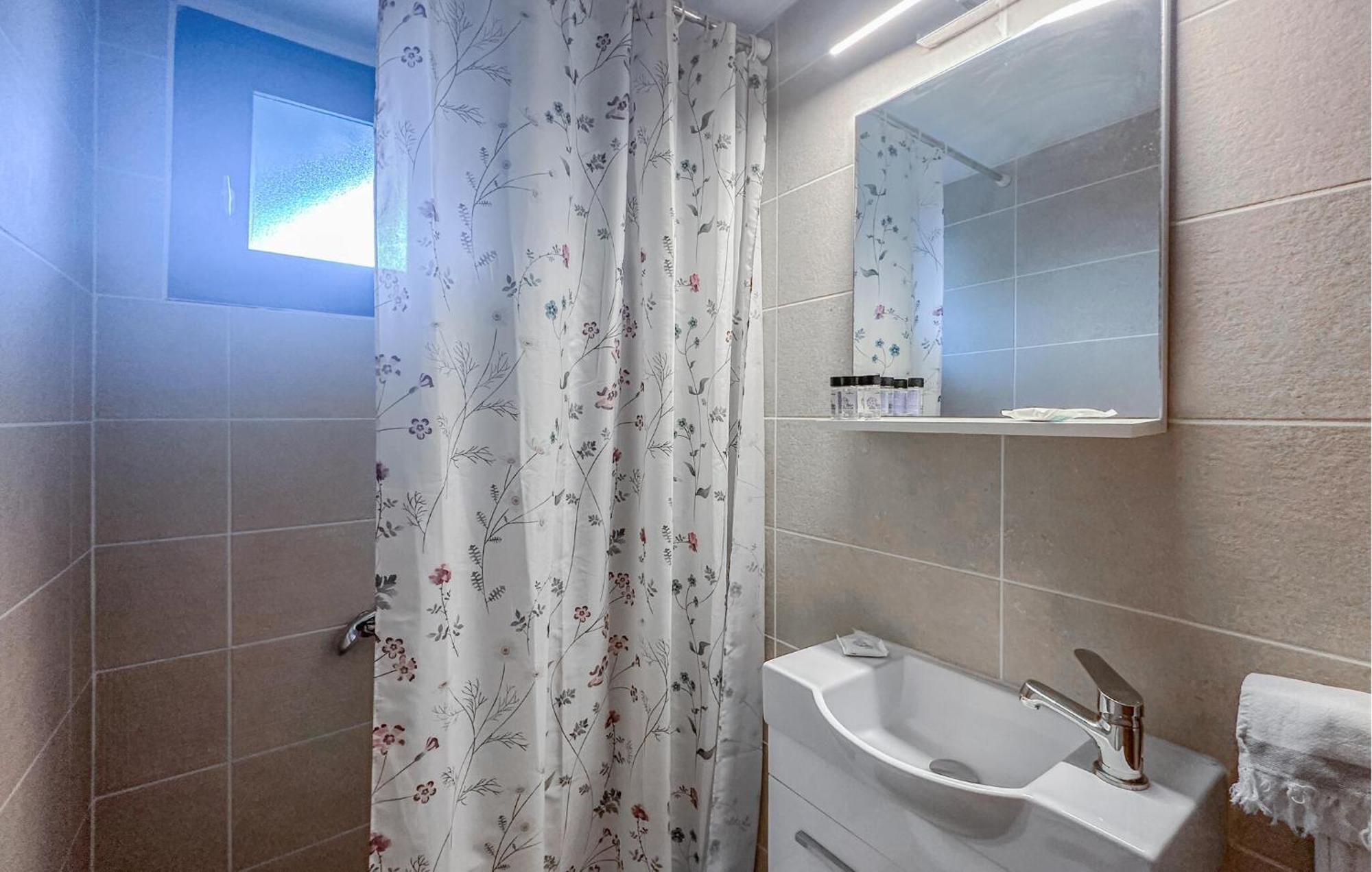2 Bedroom Lovely Apartment In Leventoxori, Ilias Korakokhórion Exteriér fotografie